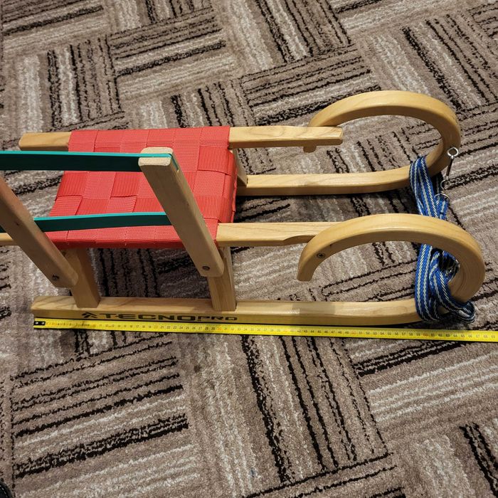 Sanki małe z oparciem