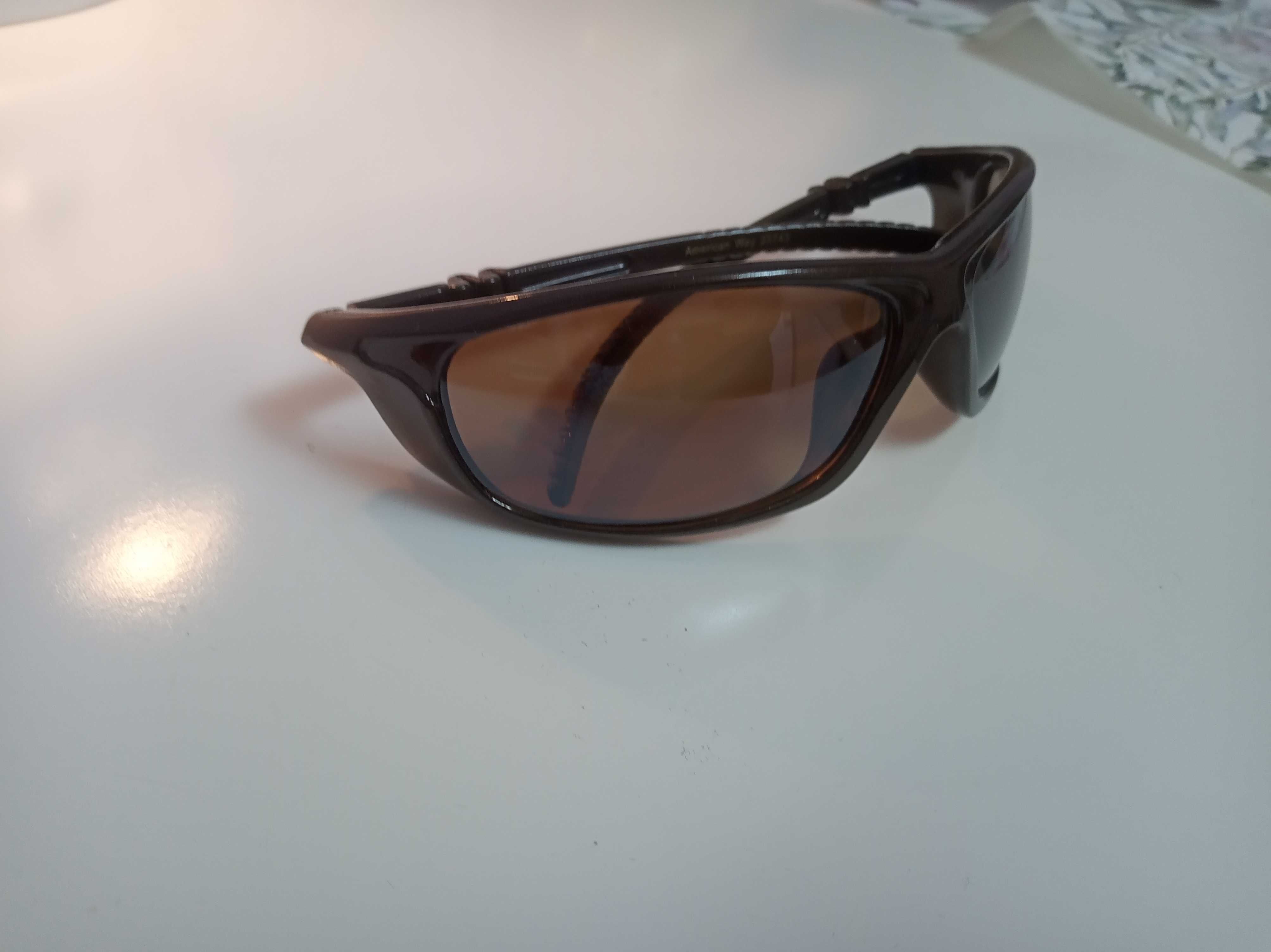 okulary przeciwsłoneczne z filtrem UV