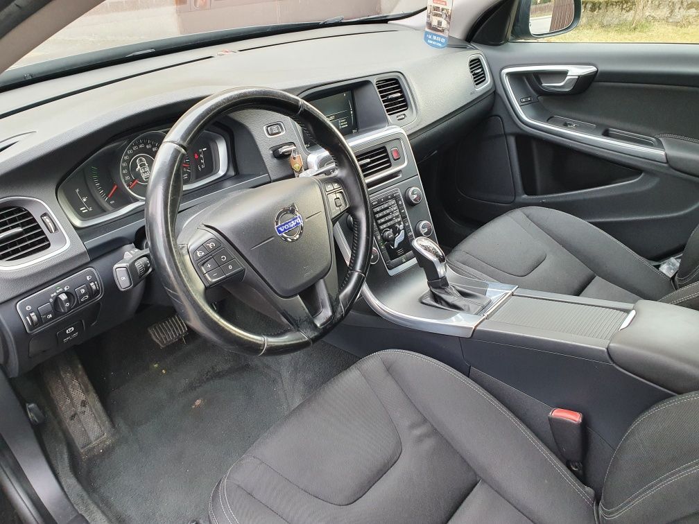 Volvo V60 1.6 D2, automat, LIFT, Led, zarej PL