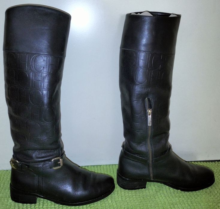 Botas em Pele Marca Carolina Herrera