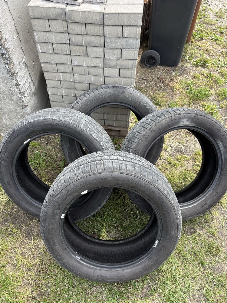 Opony całoroczne 225/50 17