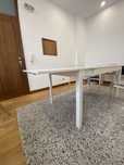 Mesa extensivel em cor branca
