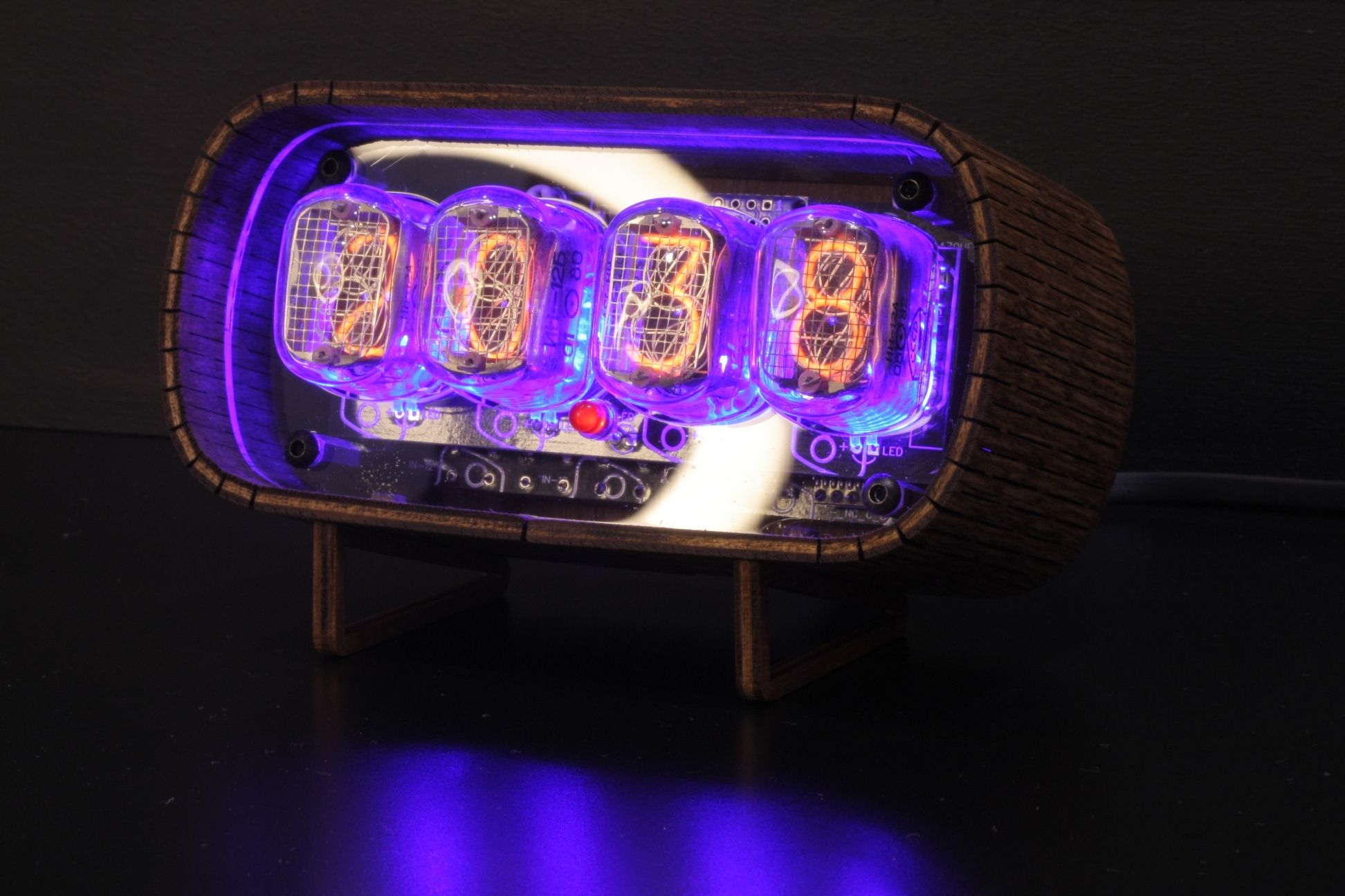 Nixie Clock Часы на газоразрядных индикаторах ИН-12