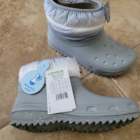 Крокс Зимние сапоги Crocs Classic Neo Puff Shorty р. W7, W9