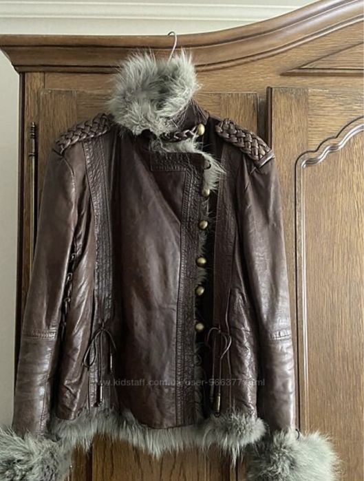 M-L Gil Santucci Італія оригінал зимова куртка дублянка шкіра хутро