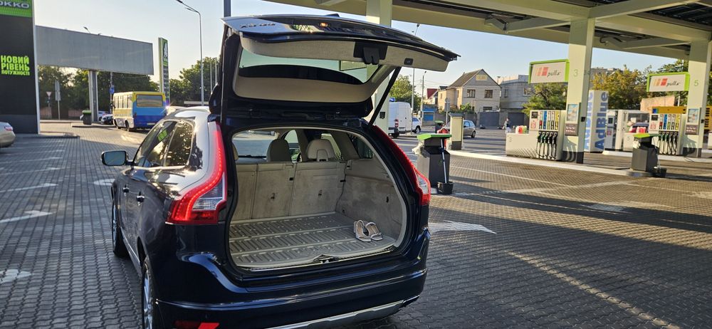 Вольво XC60 идельном состояние.