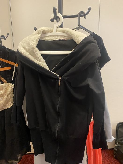 Długa bluza  z kapturem roz 36