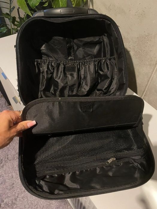 Duży i pojemny kufer