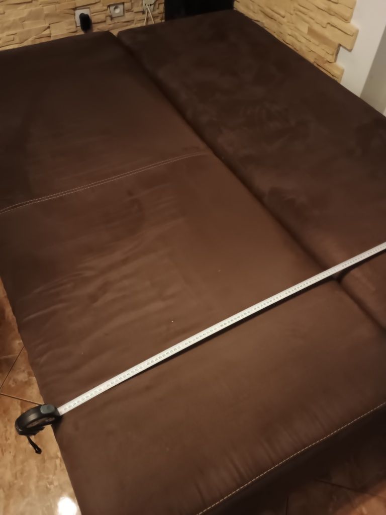 Sofa z funkcją spania.