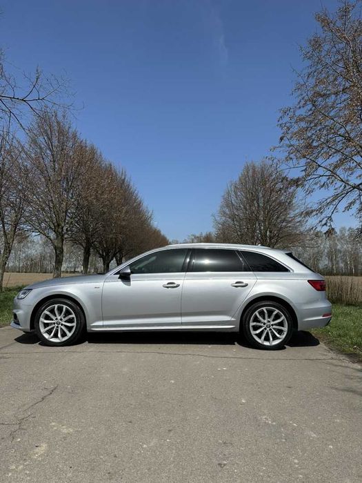 Продаж Audi A4 2017