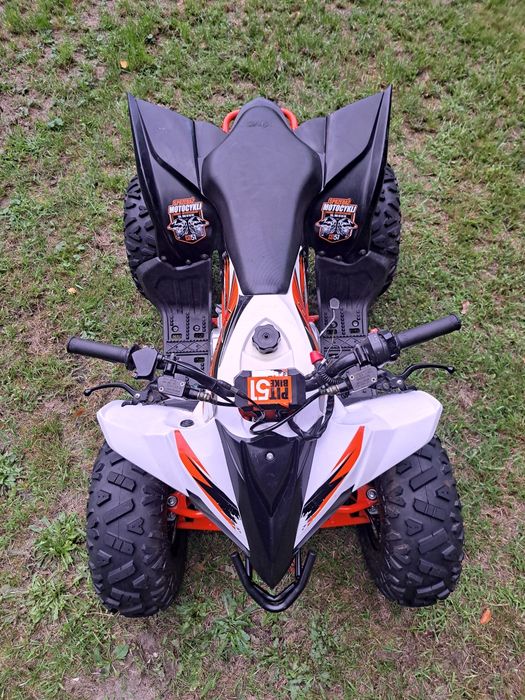 Quad Kayo at110 z gąsienicami na śnieg