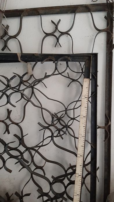 Грати на вікна, декоративні.