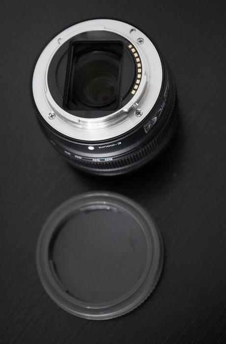 Sony FE 28-60mm F4-5.6 (NOVA)