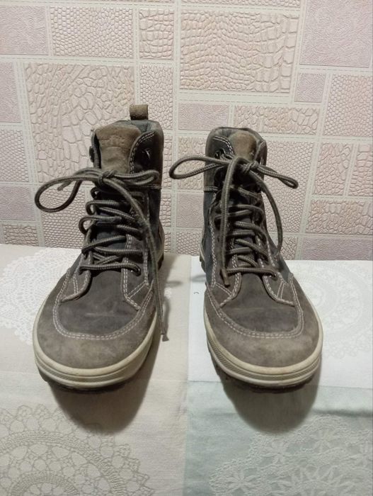 Ботинки утепленные