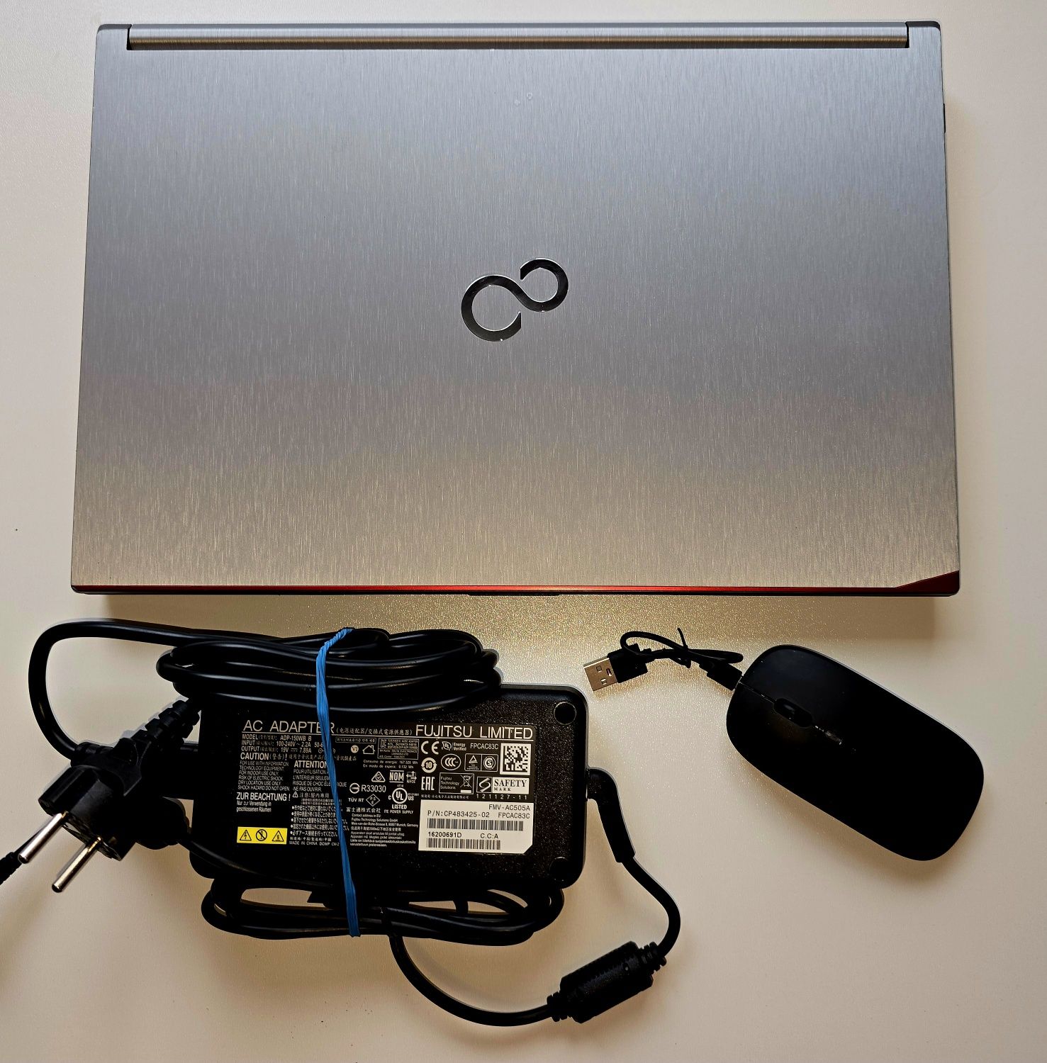 Fujitsu Celsius H770. NVME 1Тб +2HDD 2Тб. 4+1 Гб видео. 40Гб DDR4. LTE