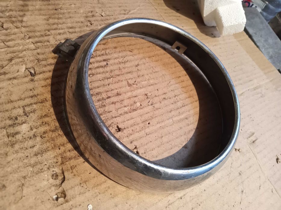 Шприц Иж-49, ободок  фары Иж-П, замок цепи.