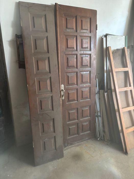 Продам двері вхідні