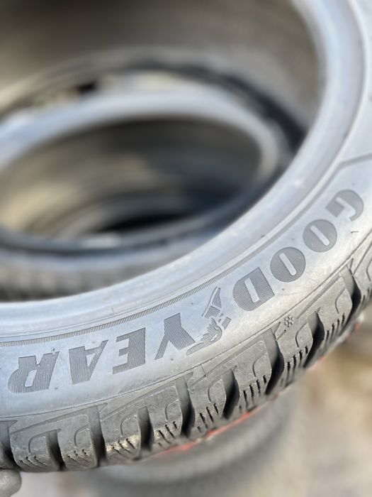 235/45/R18 GoodYear UltraGrip вул.Дружківська12