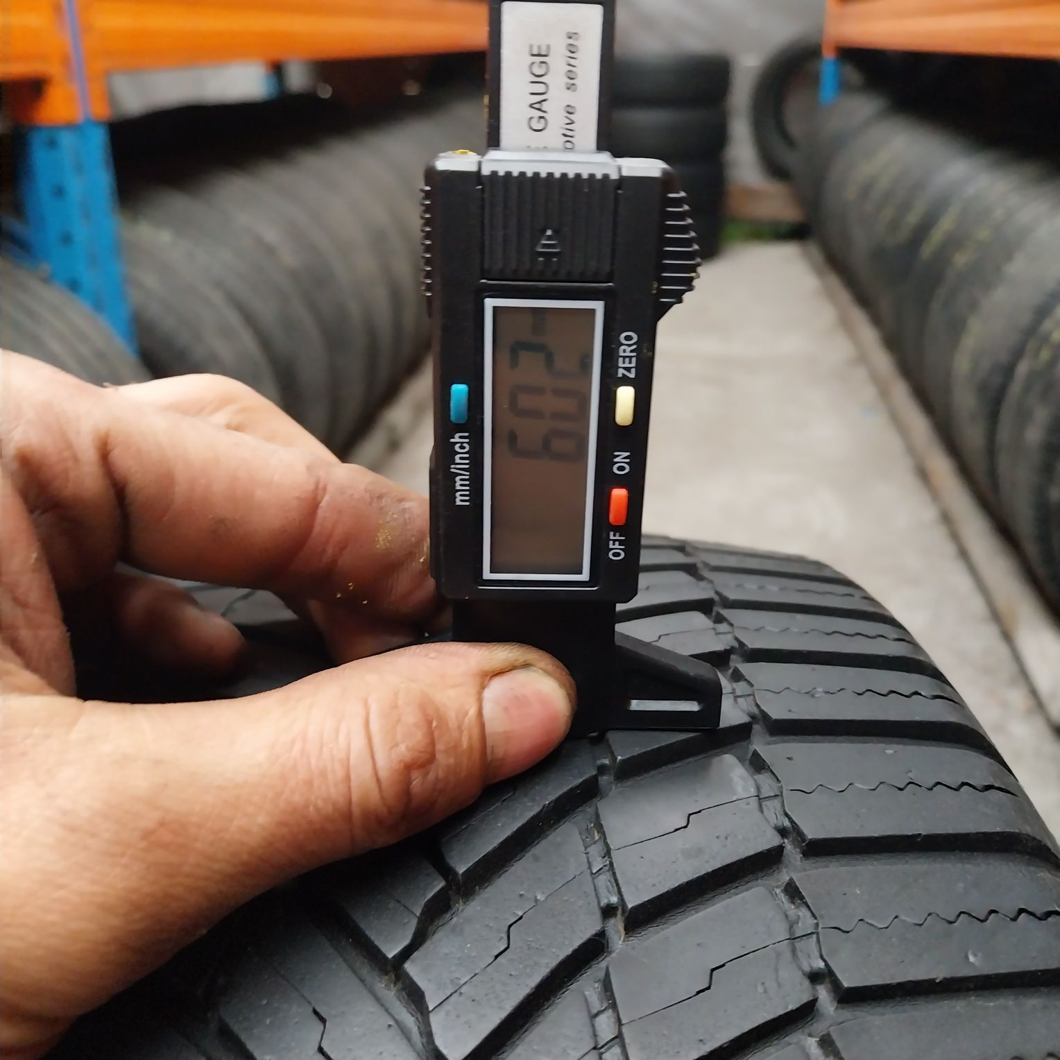 Opony Całoroczne BRIDGESTONE 205/55R17 95V