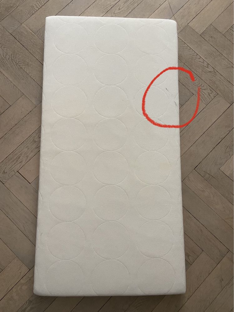 Materac 60x120cm SKÖNAST Ikea + prześcieradła 4szt