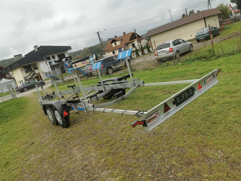 Przyczepa do Łodzi motorowych i żaglowych ciężarowa 2500dmc 9m 2 kompl