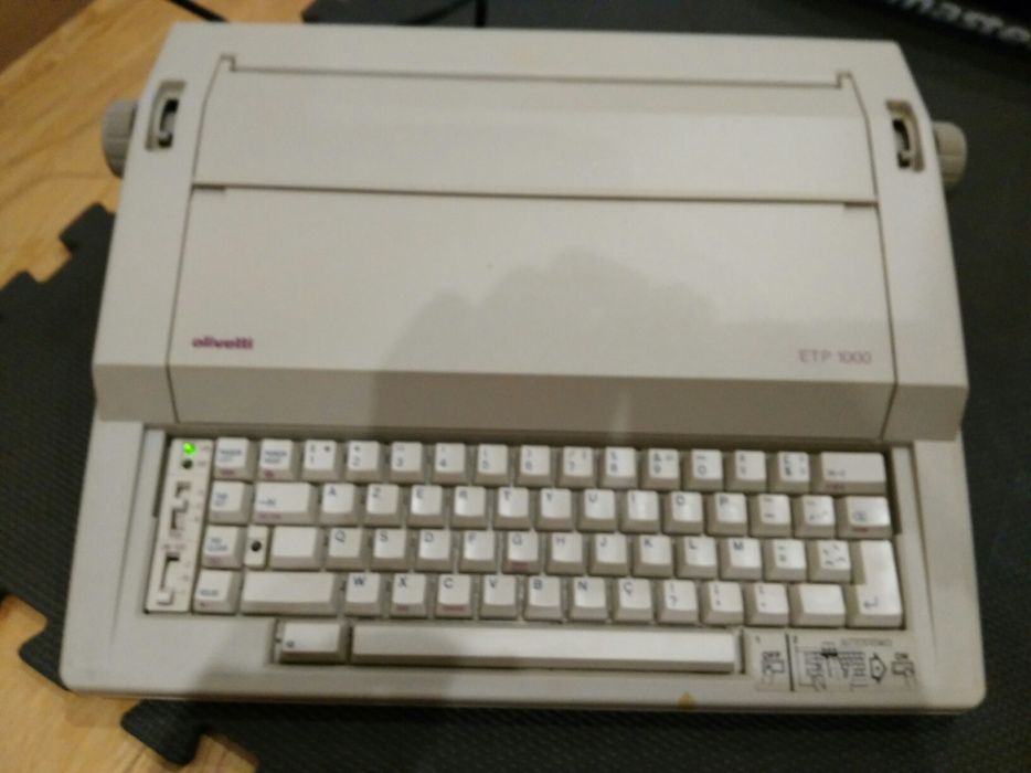 Máquina Escrever Olivetti 1000 - Peça Coleção