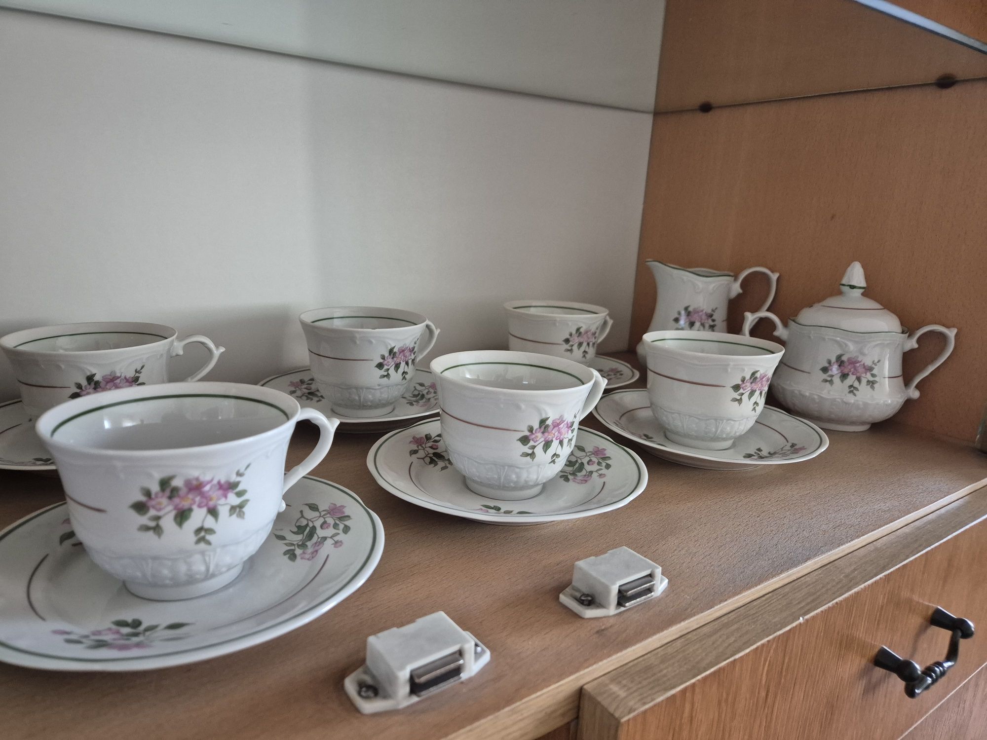 Serwis do kawy Włocławek porcelana 12 osób