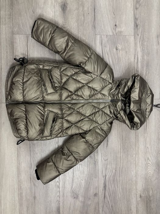 Продам пуховик зимовий для дівчинки