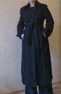 Жіночі куртки, пальта різних розмірів