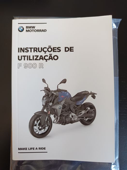 Livro revisões BMW F900R