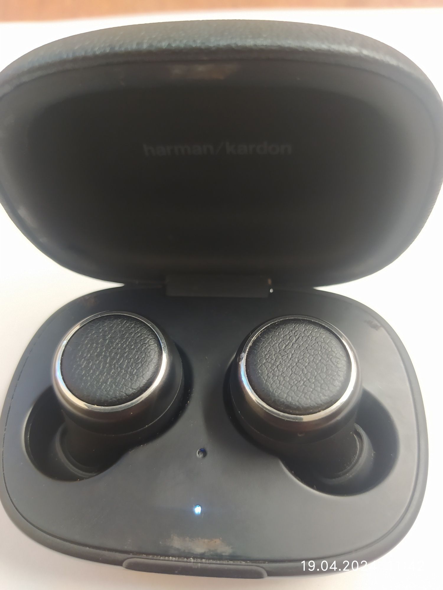 Беспроводные наушники harman/kardon