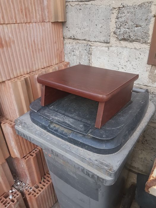 Na ,biórko nadstawka