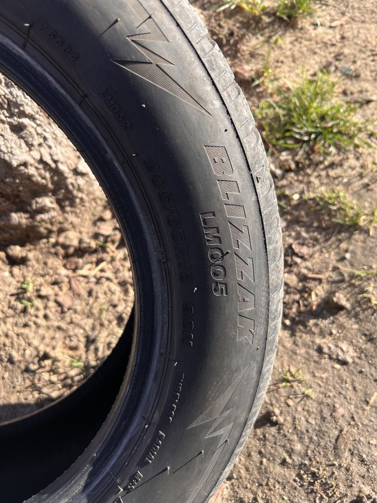 Продам резину (колеса) зима Bridgestone Blizzak LM005