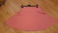 Modna różowa spódniczka mini