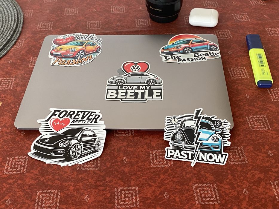 Zestaw 5 naklejek dla fanów VW Beetle.