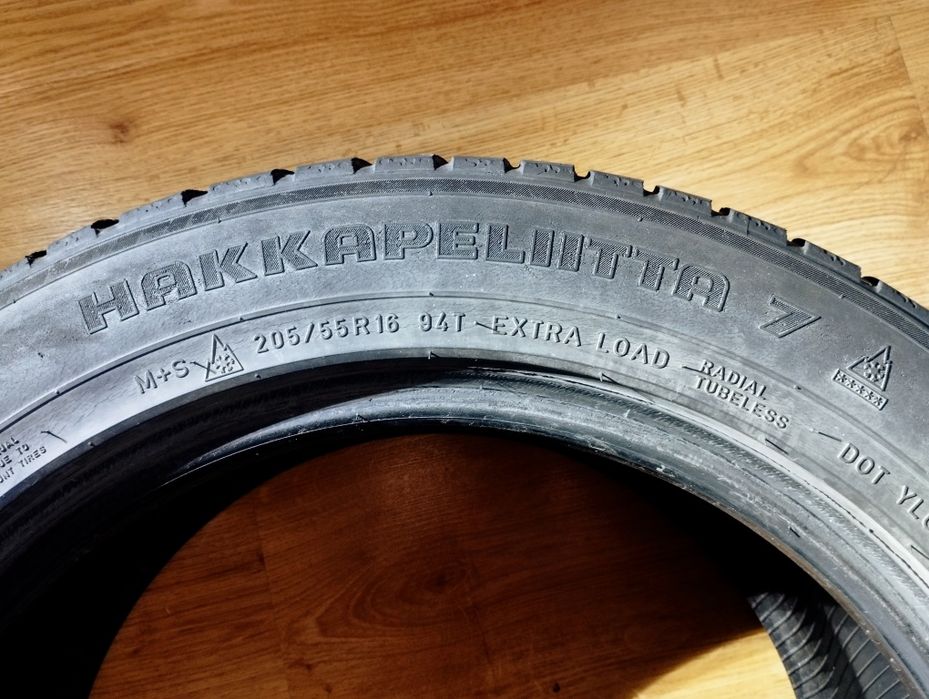 Резина зимова 16, nokian, шип.