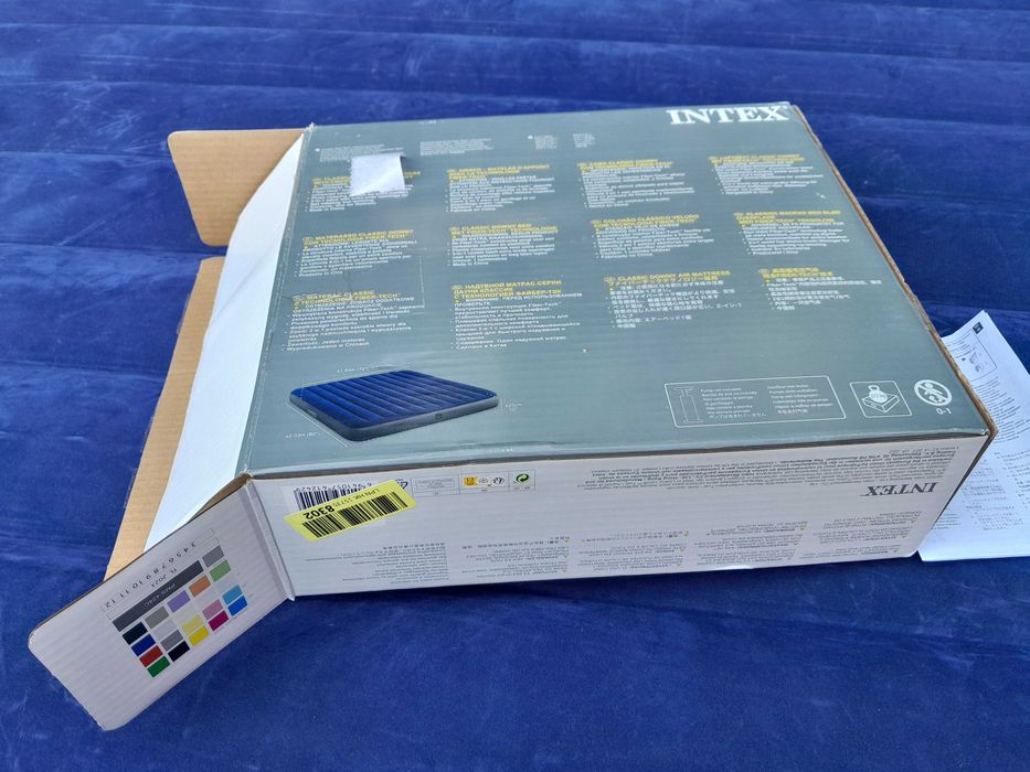 Duży gruby dwuosobowy materac pompowany Intex zwrot