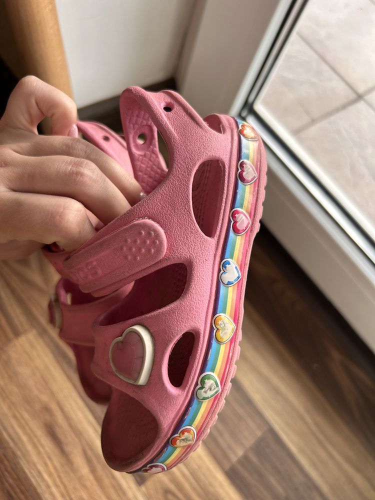 Crocs c8 сандали на девочку