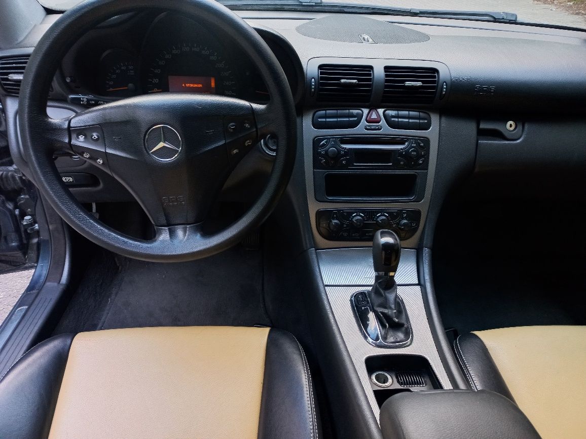 Mercedes C 220cdi sportcupe automat klima Panorama skóry!