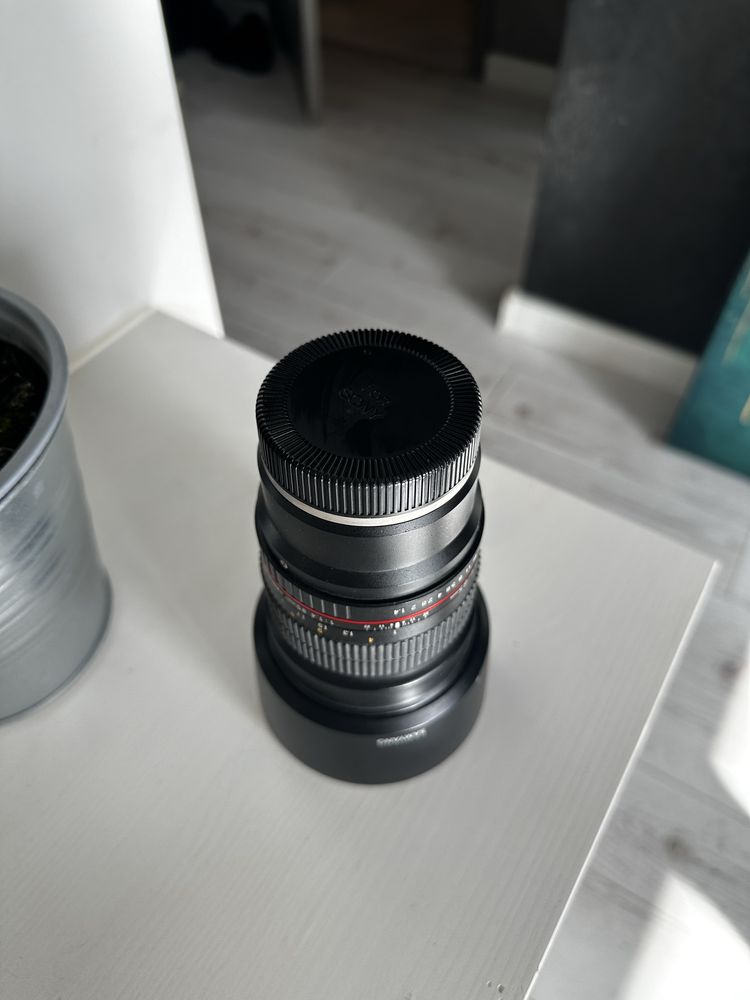 Samyang 85mm f/1.4 FE STAN BARDZO DOBRY