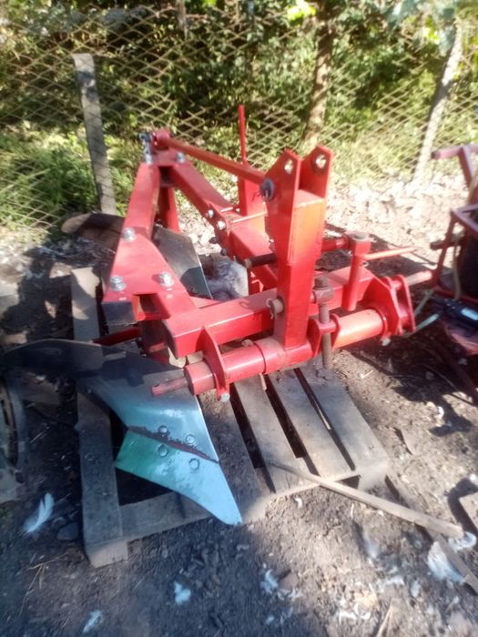 Продам трактор з навісним в хорошому стані