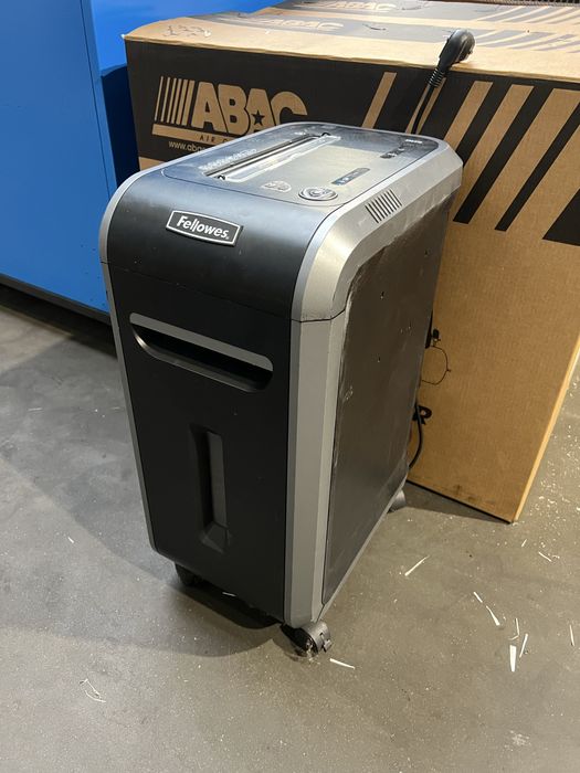 Niszczarka do dokumentow fellowes 905