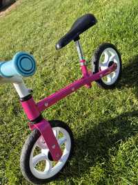 Rowerek biegowy dla dziewczynki