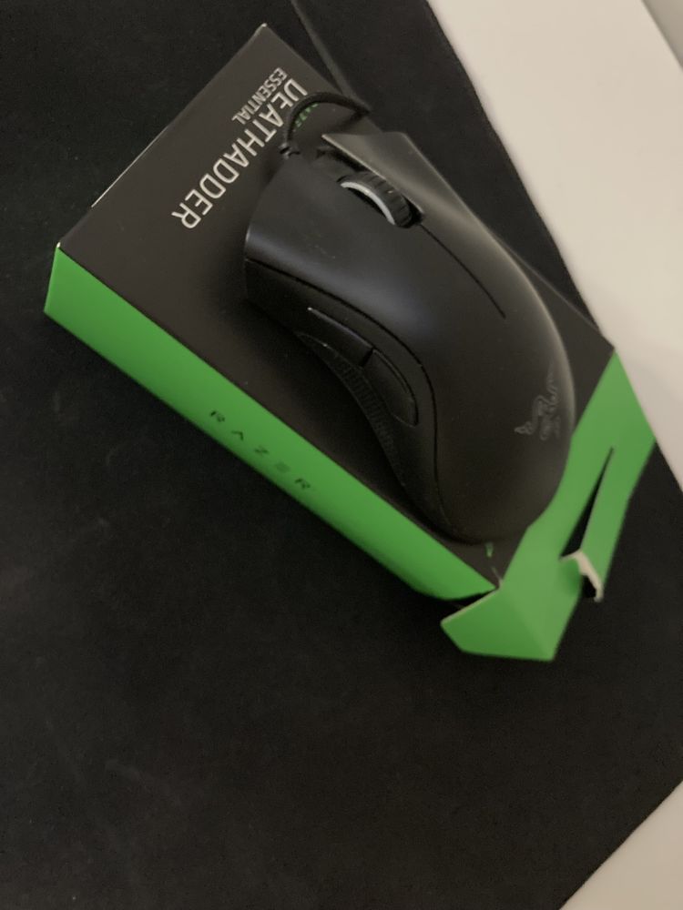 Myszka Razer Deathadder Essential + podkładka gratis