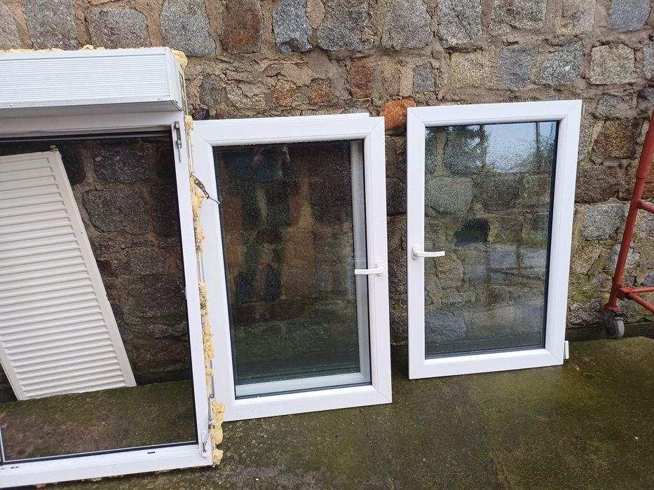 Okno trzyskrzydlowe z roleta