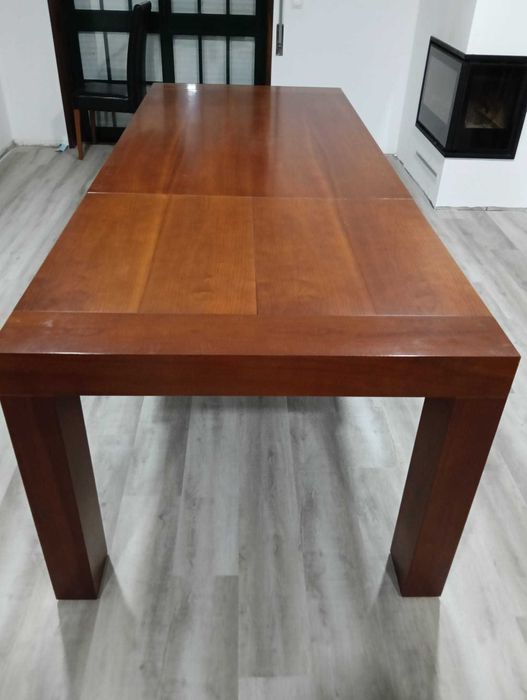 Mesa e 6 cadeiras