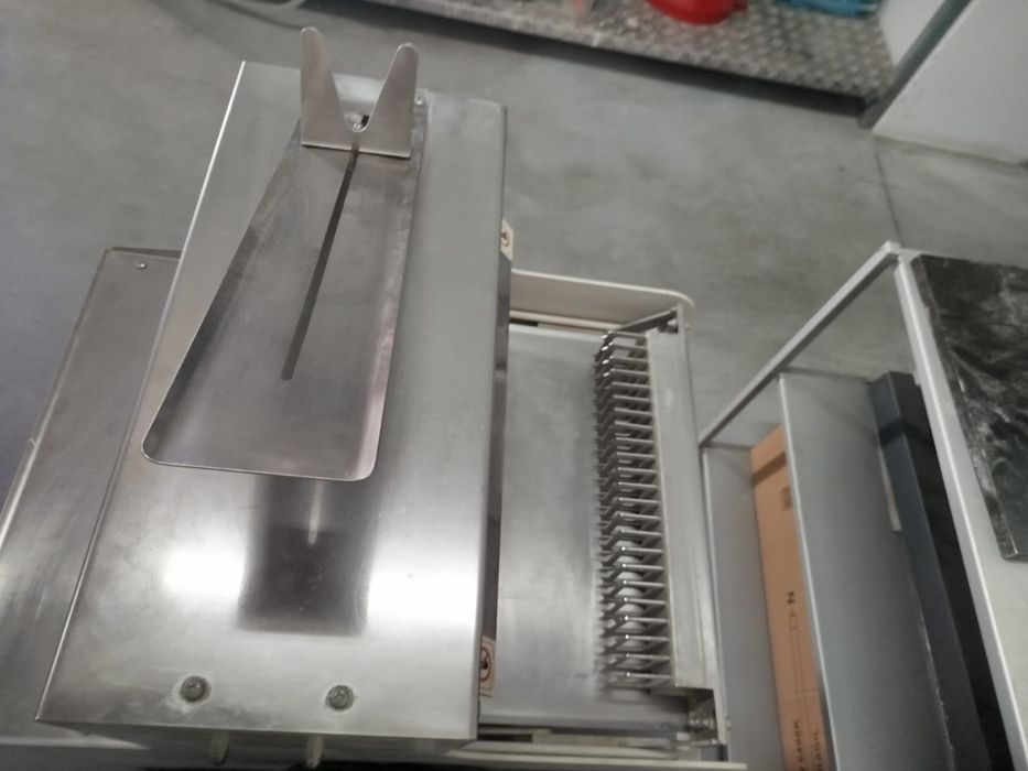 Cortadora de Pão de Forma