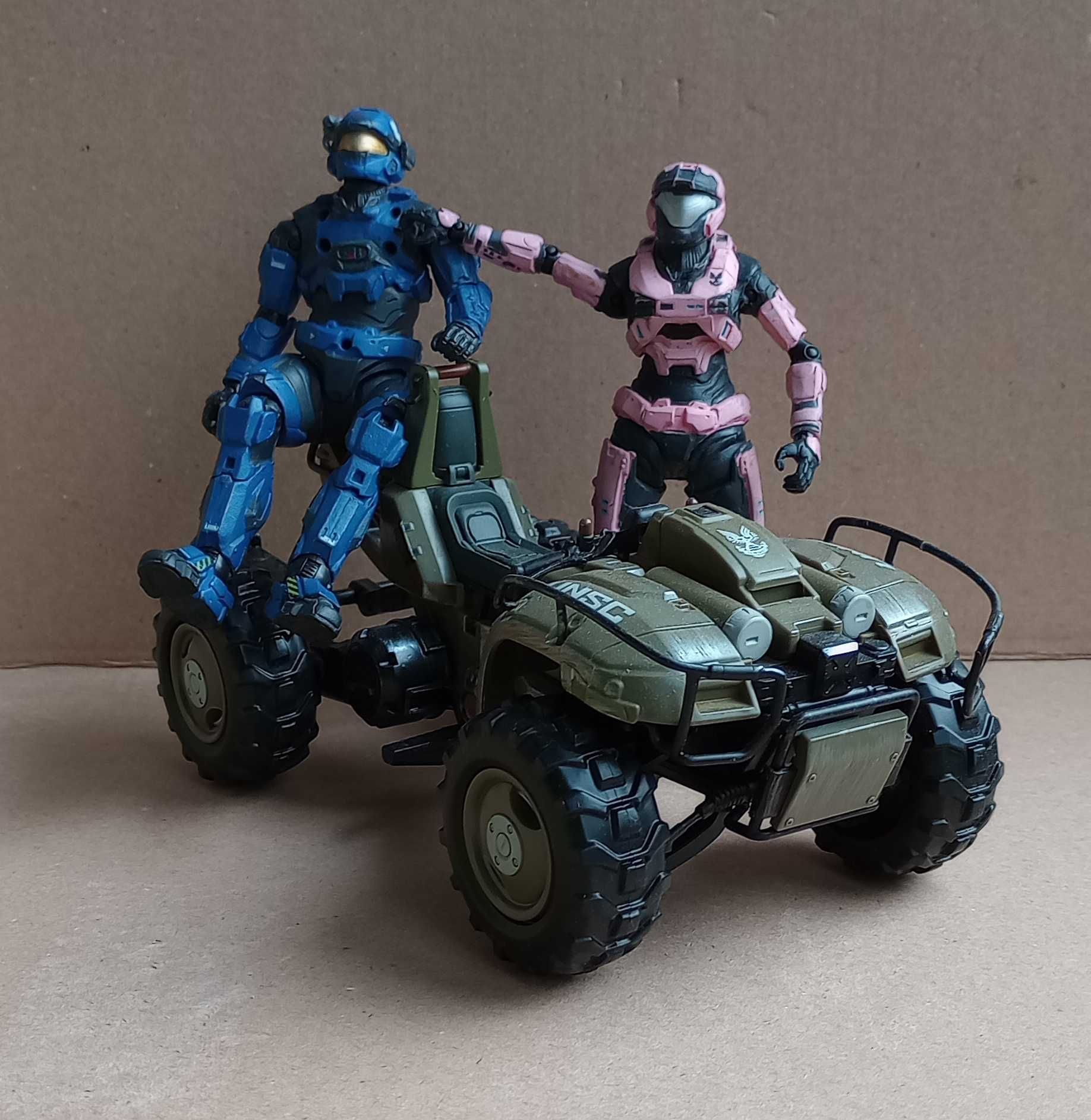 Halo - Zestaw figurek oraz pojazd