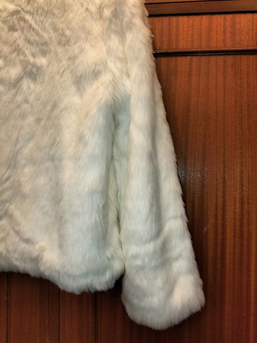 Casaco Pêlo Branco