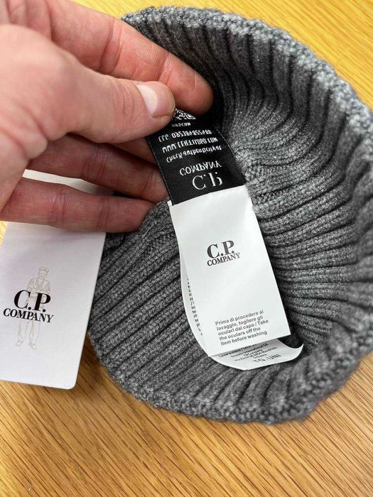 Шапка C.P. Company